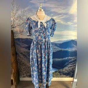 80’s maxi dress, periwinkle blue, floral print, lace neck wrap, size 10